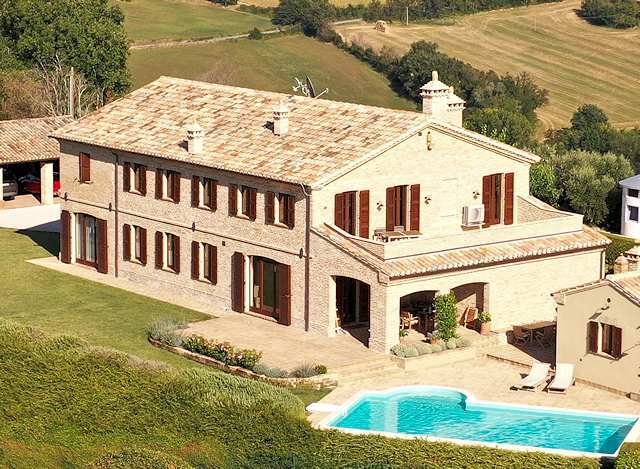 Villa in Barbara, Marche, Italy 3 - 18315098