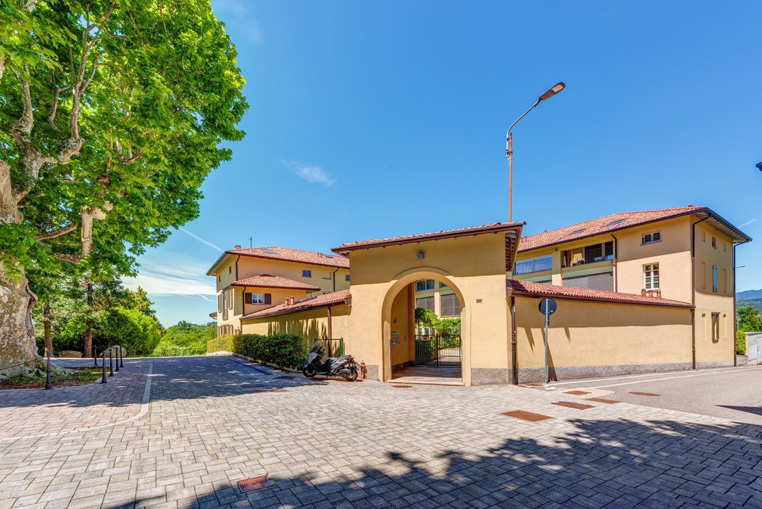 Apartment in Como Borghi, Como, Lombardy 1 - 18316389