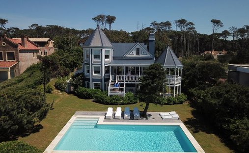House in Manantiales, Maldonado Department, Uruguay 1