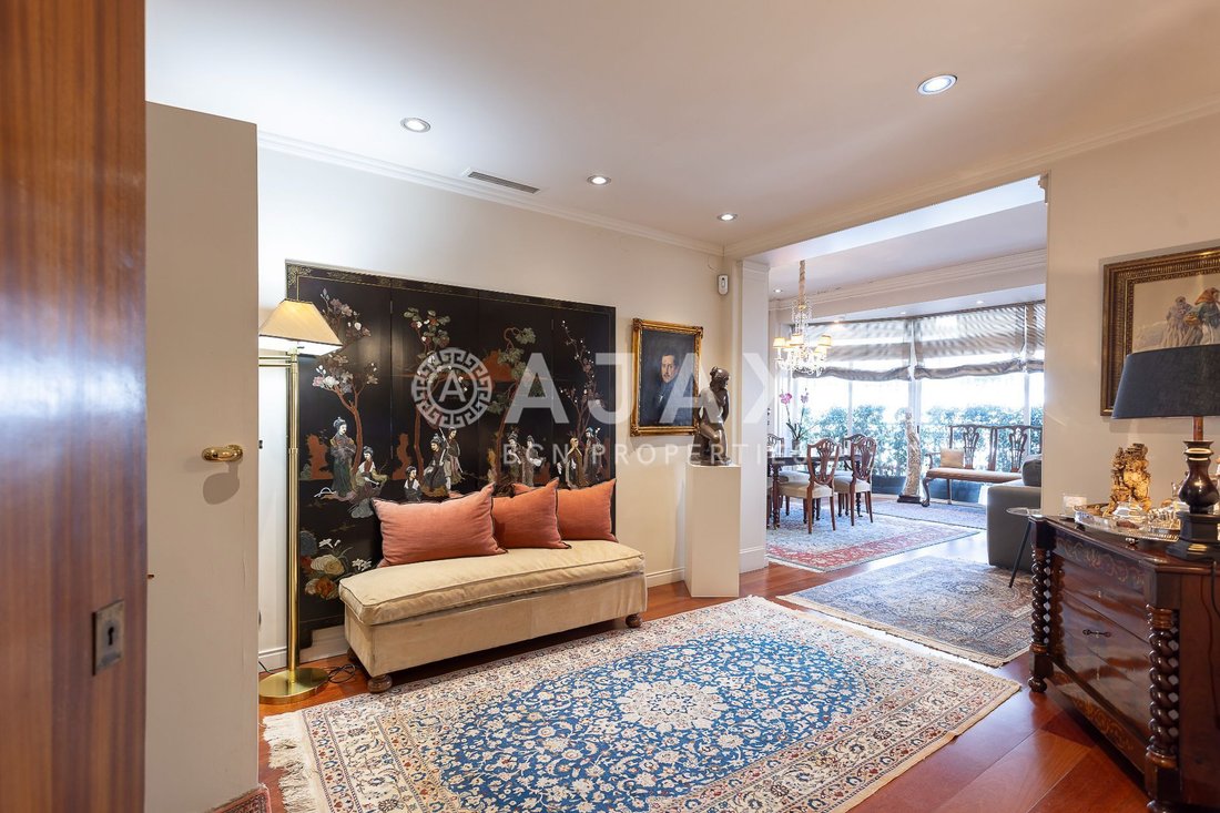 Apartment in Sarrià-Sant Gervasi, Barcelona, Spain 1 - 18312414