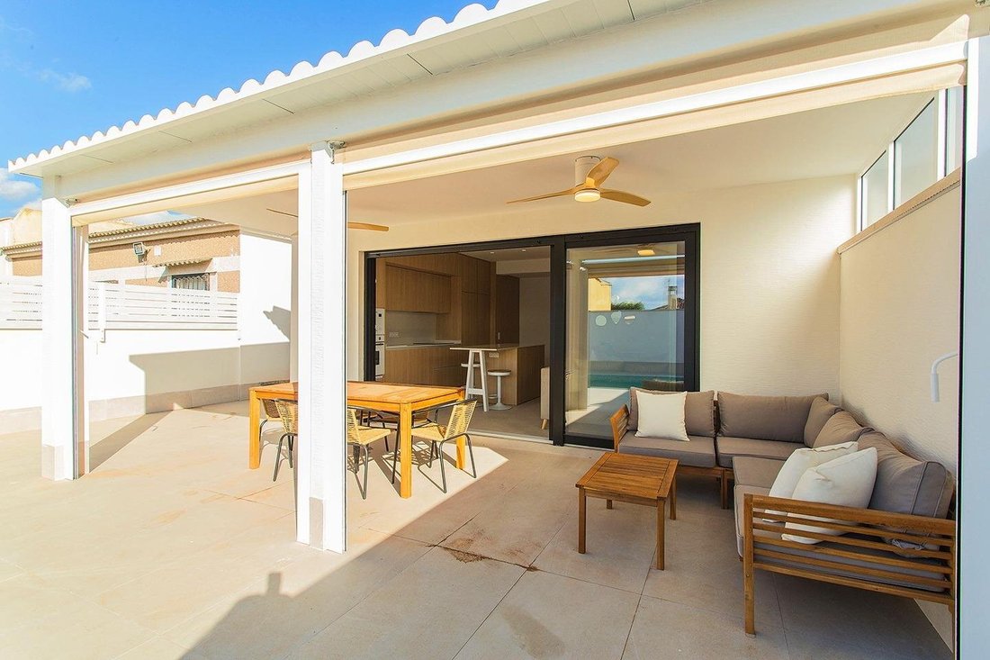 Townhouse in Torrevieja, Valencian Community, Spain 4 - 18314990