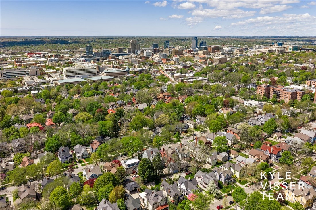 Grand Rapids, Michigan, United States 4 - 18308550