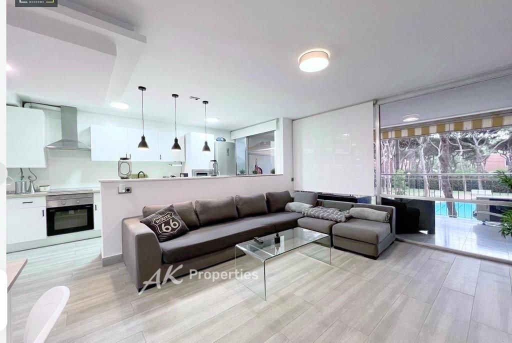 Apartment in Castelldefels, Catalonia, Spain 4 - 18313086