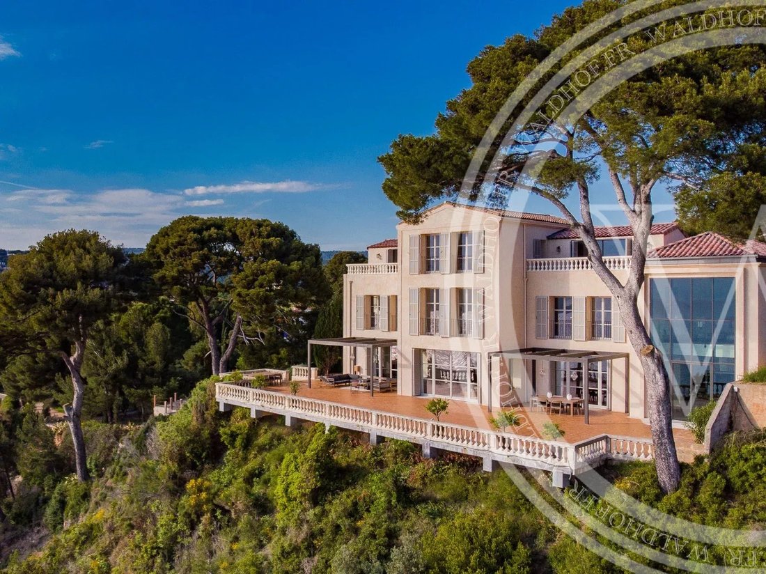 Villa in Cassis, Provence-Alpes-Côte d'Azur, France 3 - 18310563