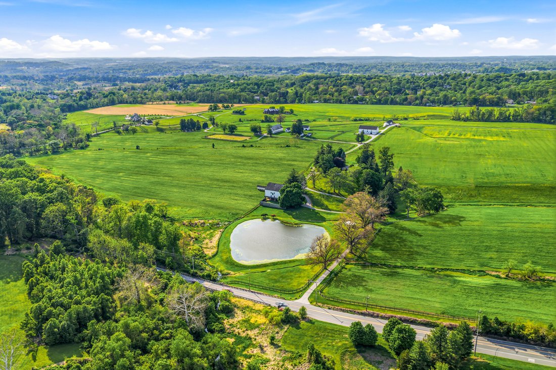 Farm Ranch in West Chester, Pennsylvania, United States 1 - 12261875
