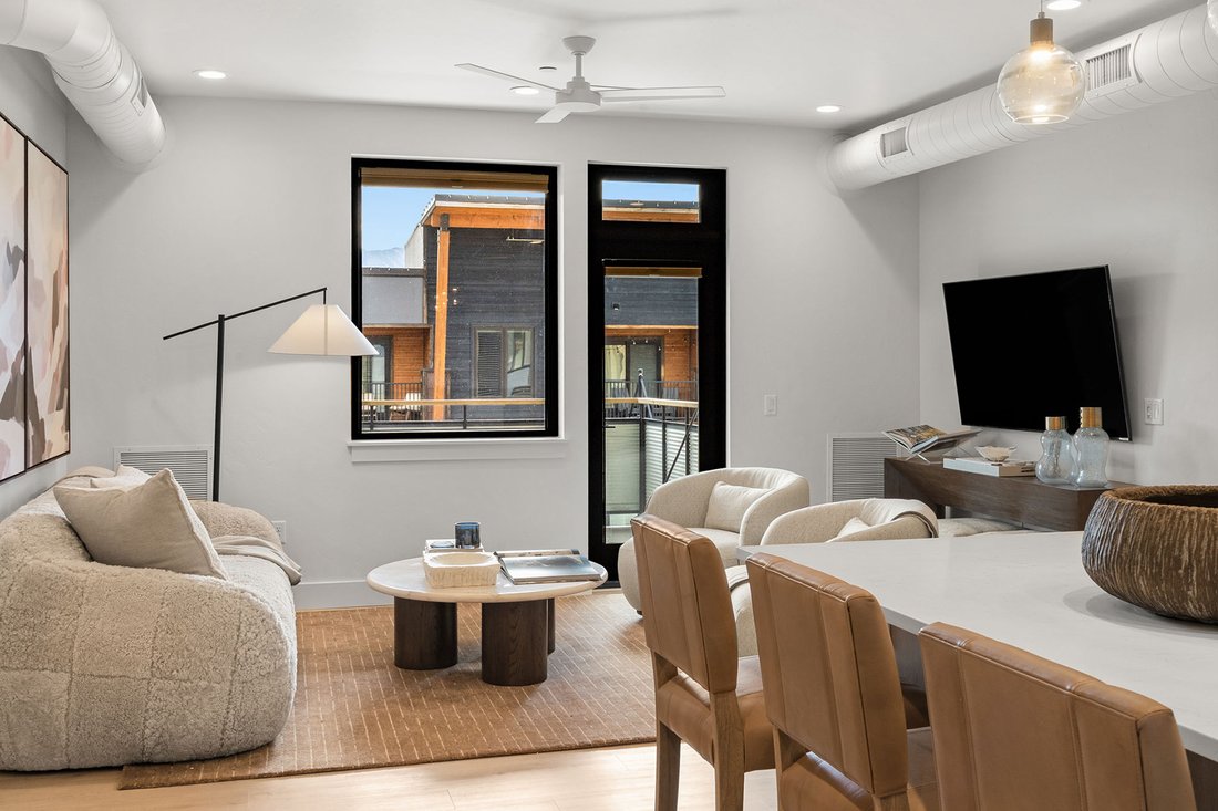 Condo in Gallatin Gateway, Montana, United States 5 - 18315630