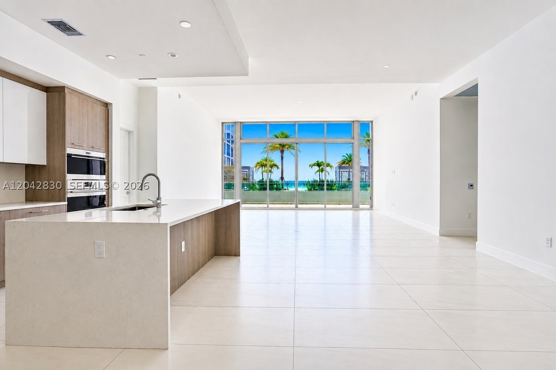 Condo in Fort Lauderdale, Florida, United States 1 - 18316003