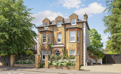 House in New Malden, Royal Borough of Kingston upon Thames, England 1
