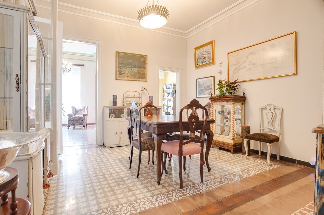 Finca in Eixample, Barcelona, Spain 1 - 18312208