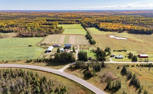 House in Goetzville, Michigan, United States 1