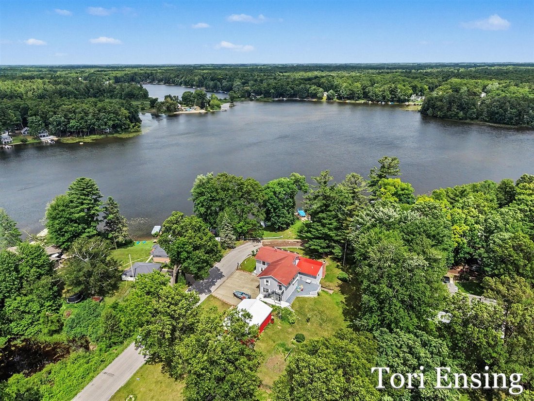 House in Gowen, Michigan, United States 1 - 18309910