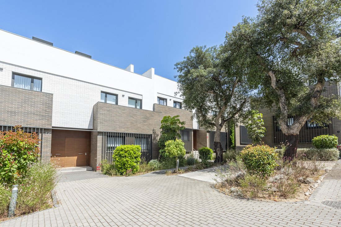 Townhouse in Sotogrande, San Roque, Andalusia 2 - 18315918