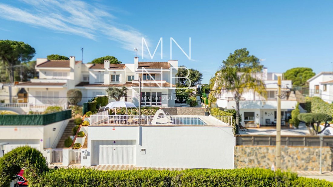 House in Sant Pol de Mar, Catalonia, Spain 3 - 18312845