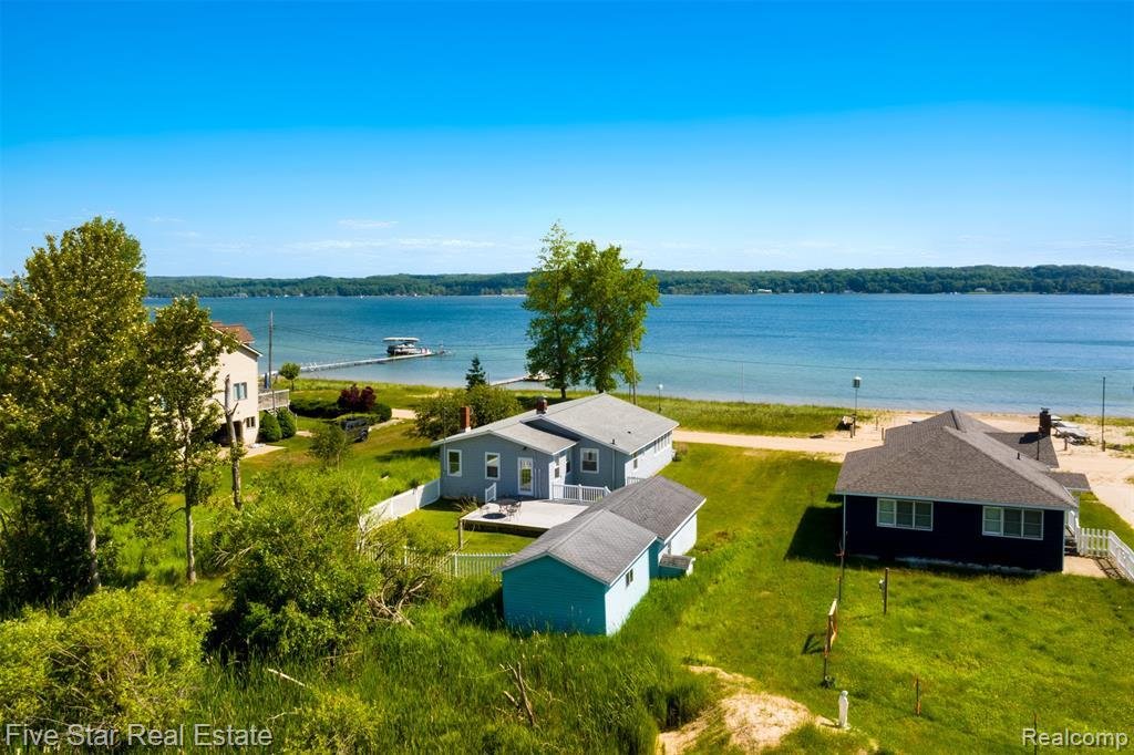 House in Onekama, Michigan, United States 1 - 18308117