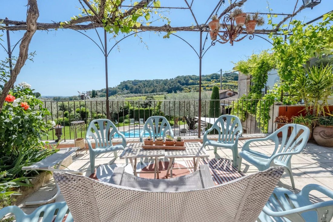 Estate in Roaix, Provence-Alpes-Côte d'Azur, France 3 - 18314395
