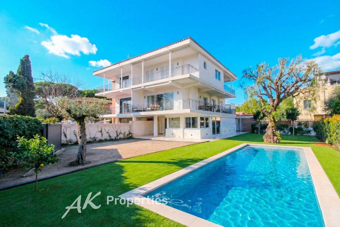 House in Castelldefels, Catalonia, Spain 1 - 18312895