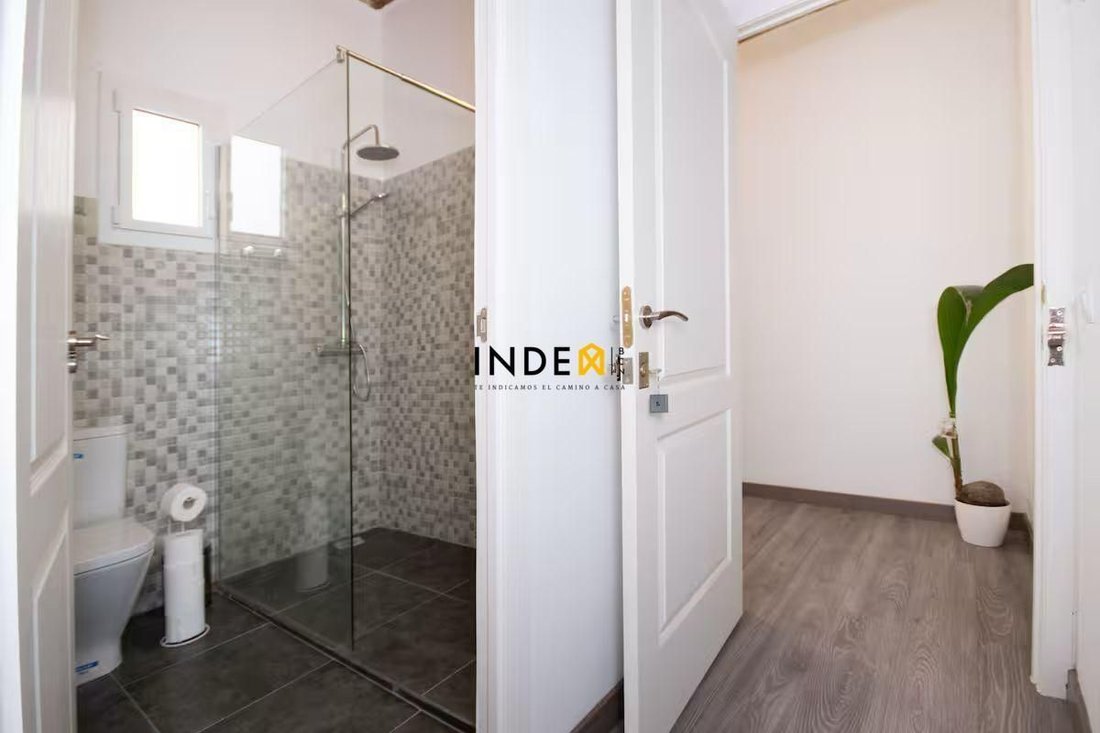 House in Districte I, l'Hospitalet de Llobregat, Spain 5 - 18313061