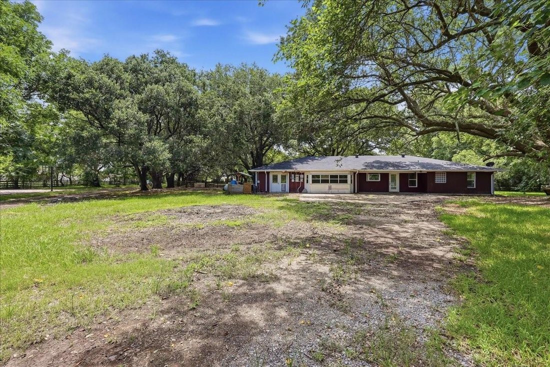 House in Winnie, Texas, United States 2 - 18313978