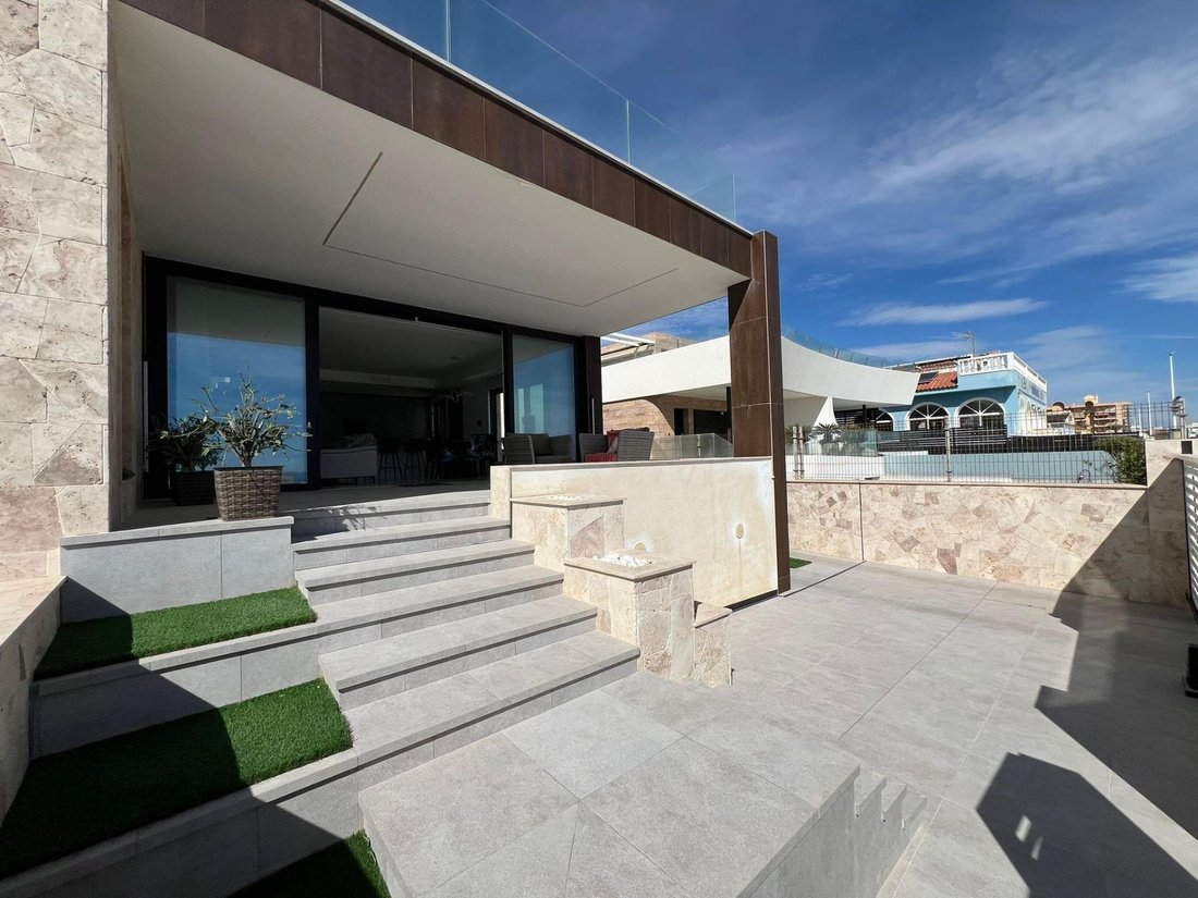 House in Torrevieja, Valencian Community, Spain 4 - 18314875
