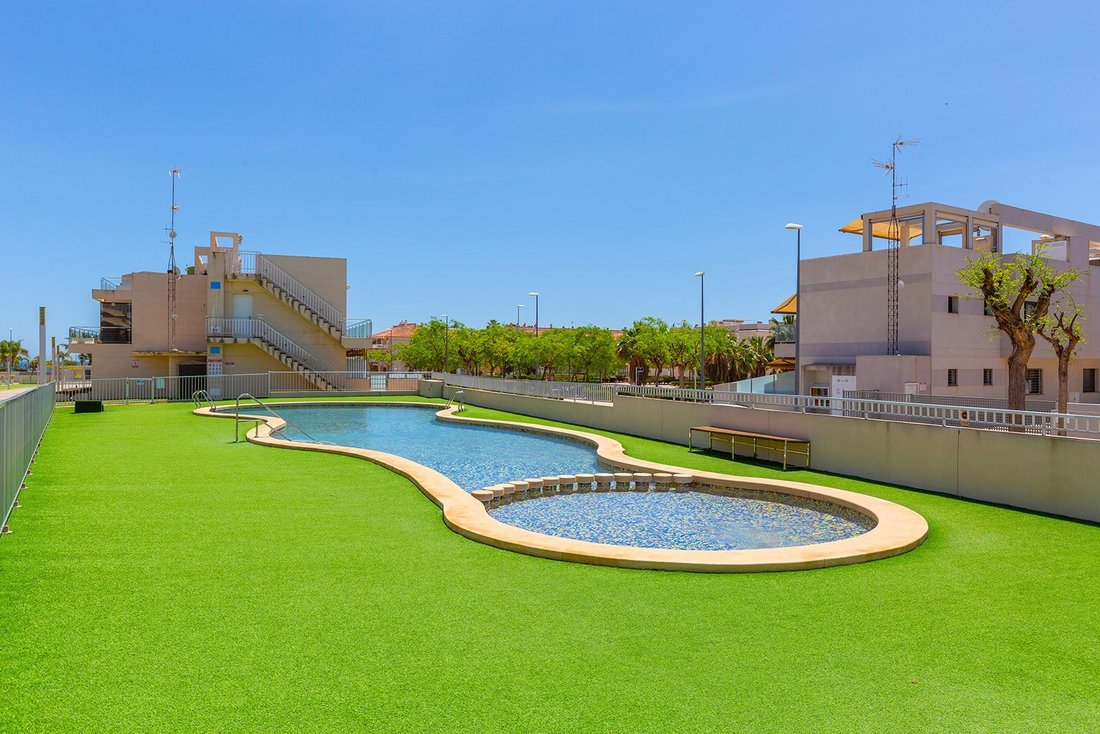 Apartment in Pilar de la Horadada, Valencian Community, Spain 2 - 18314970