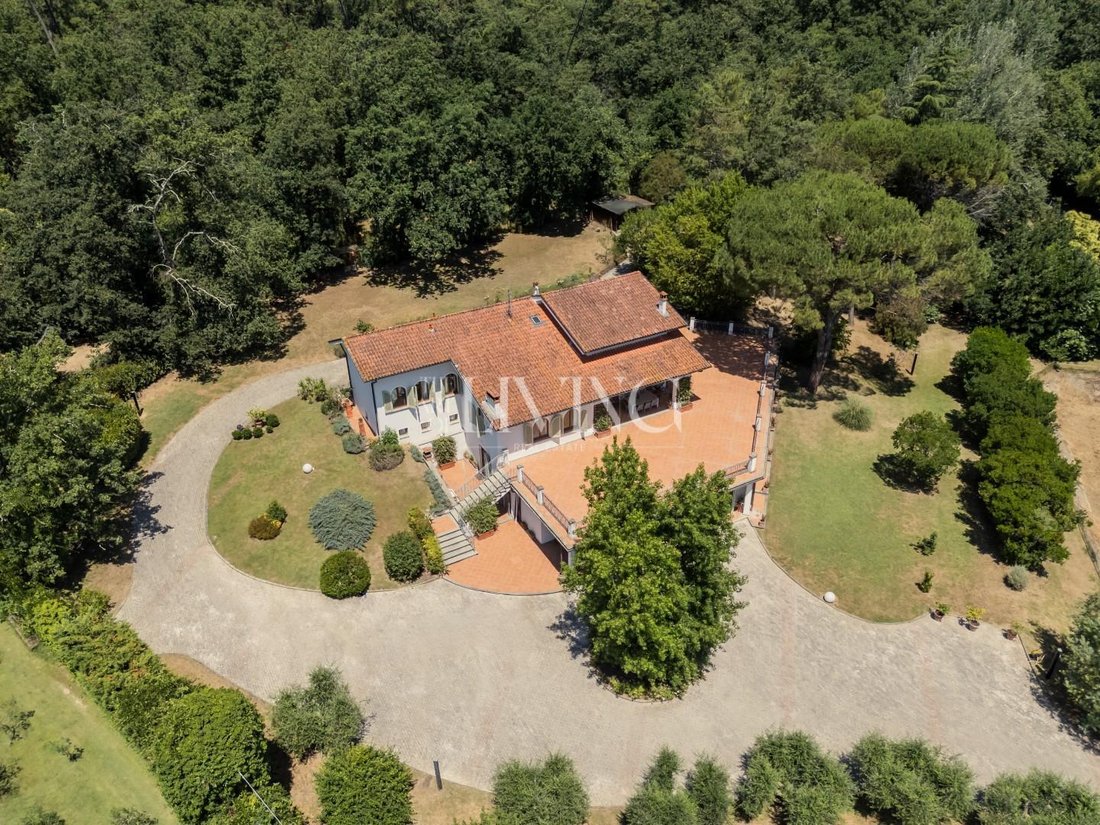 Villa in Area Monte San Quirico - Sant'Alessio, Lucca, Tuscany 2 - 18312993
