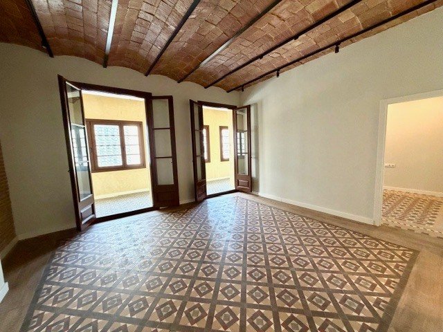 Apartment in Eixample, Barcelona, Spain 2 - 18312018