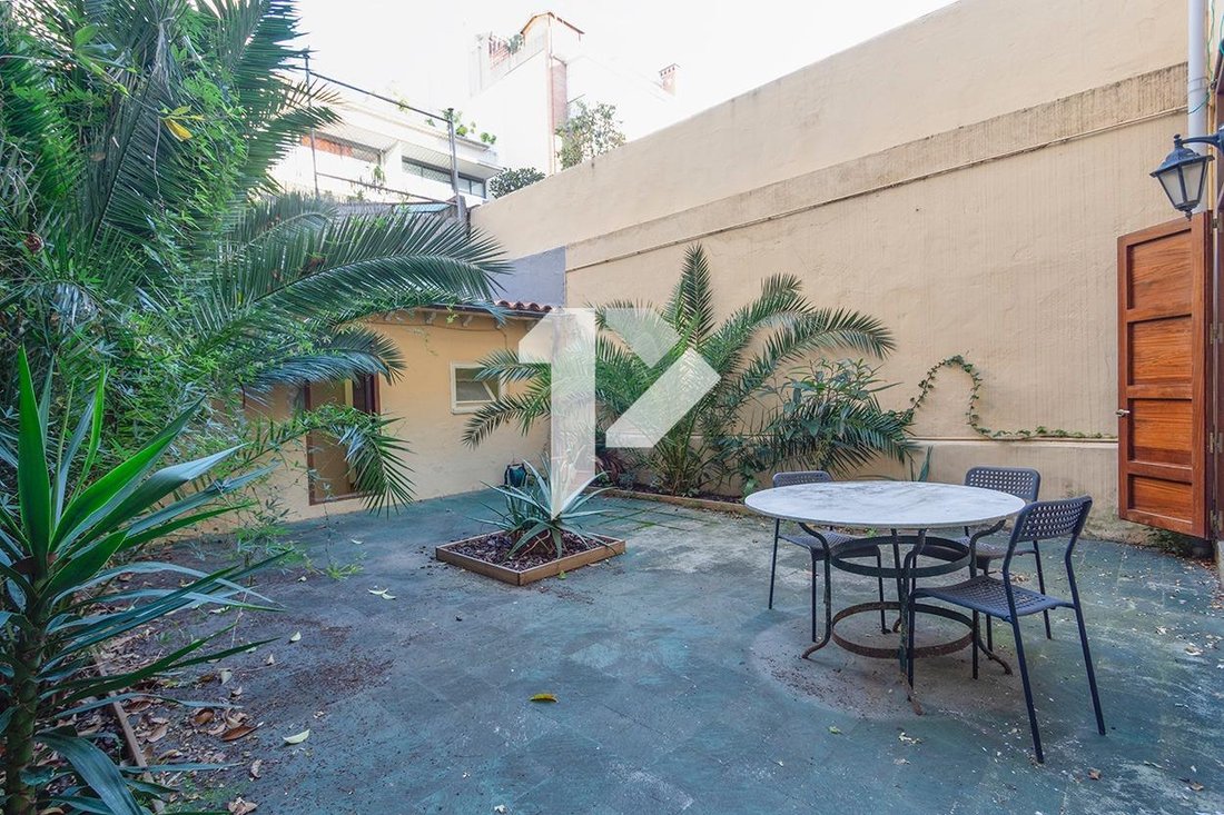 Apartment in Sarrià-Sant Gervasi, Barcelona, Spain 1 - 18312797
