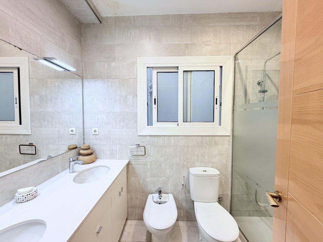 Apartment in Eixample, Barcelona, Spain 5 - 18312107