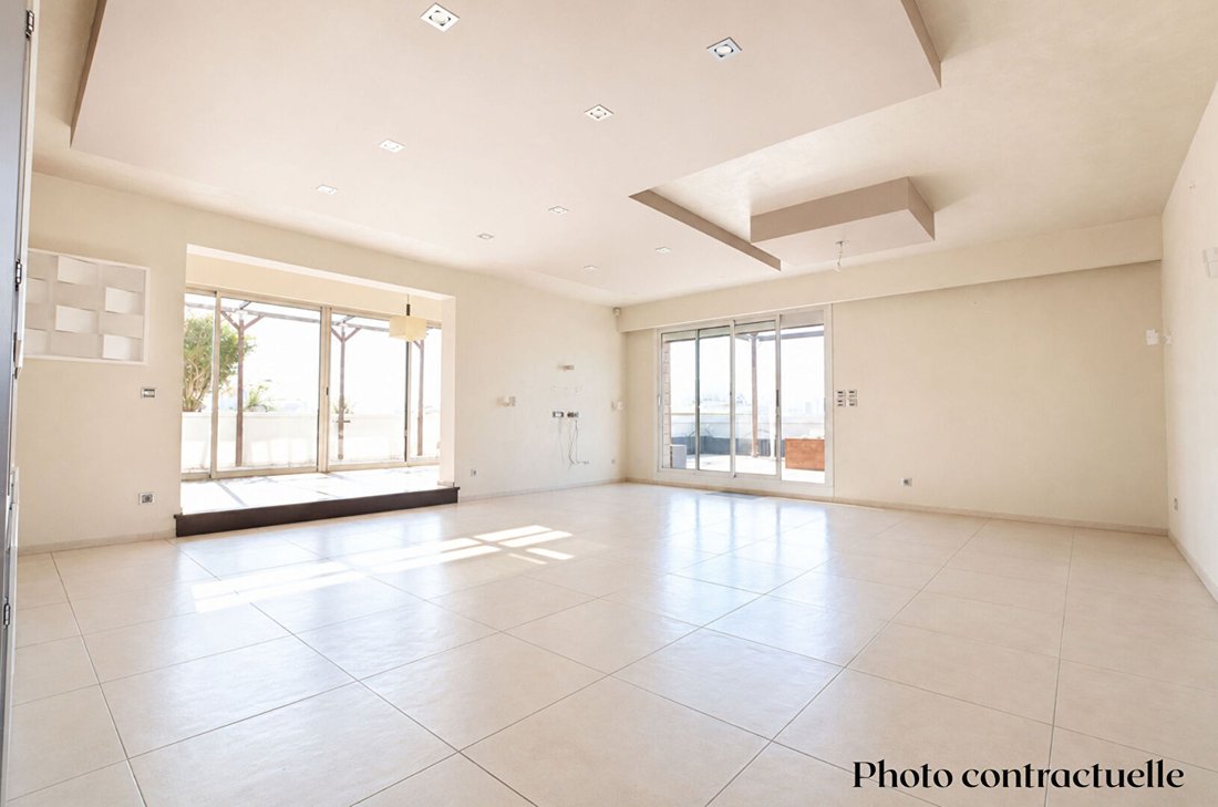 Apartment in Saint Julien, Marseille, Provence-Alpes-Côte d'Azur 4 - 18316077