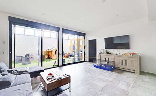 Villa a Adamville, Saint-Maur-des-Fossés, Francia 1