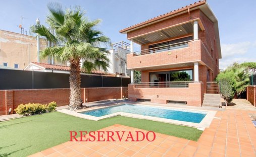 House in Castelldefels, Catalonia, Spain 1