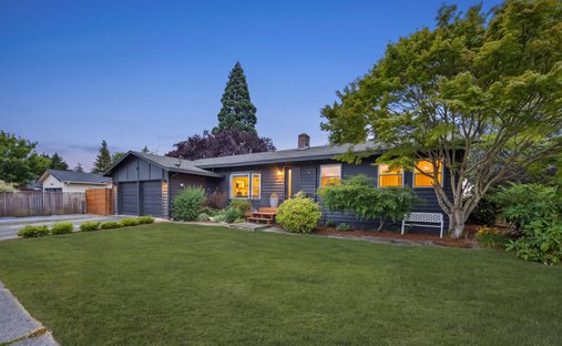 House in Des Moines, Washington, United States 1