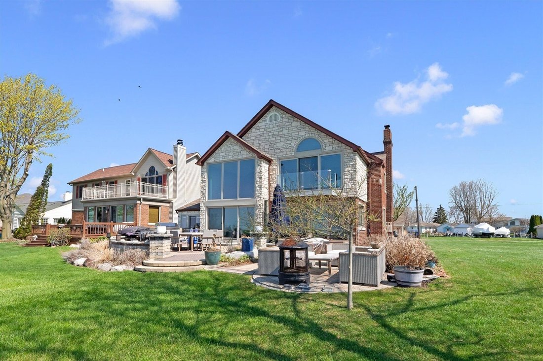 House in Clay Township, Michigan, United States 1 - 18309928