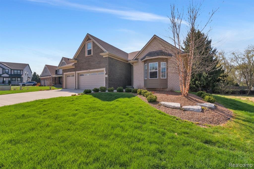 House in Commerce Charter Township, Michigan, United States 2 - 18308611