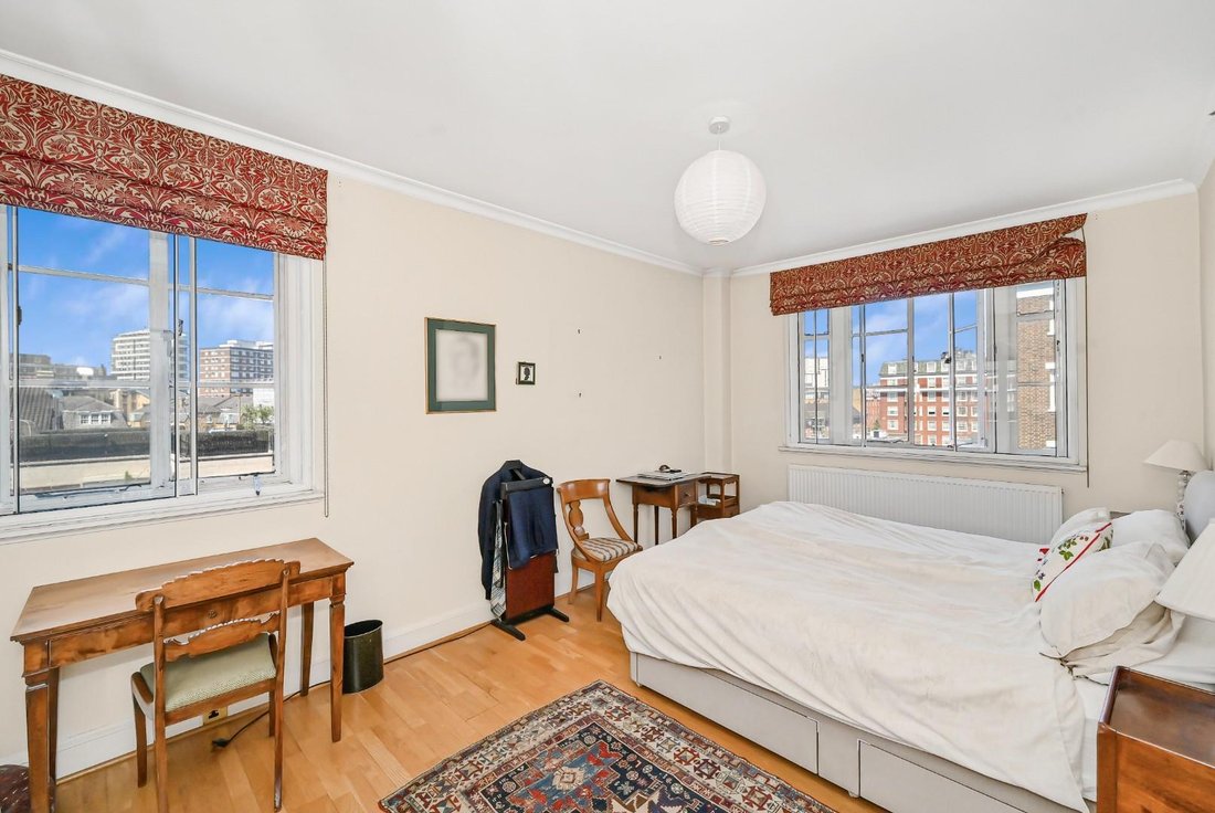 Apartment in Charing Cross, Westminster, England 3 - 16690745