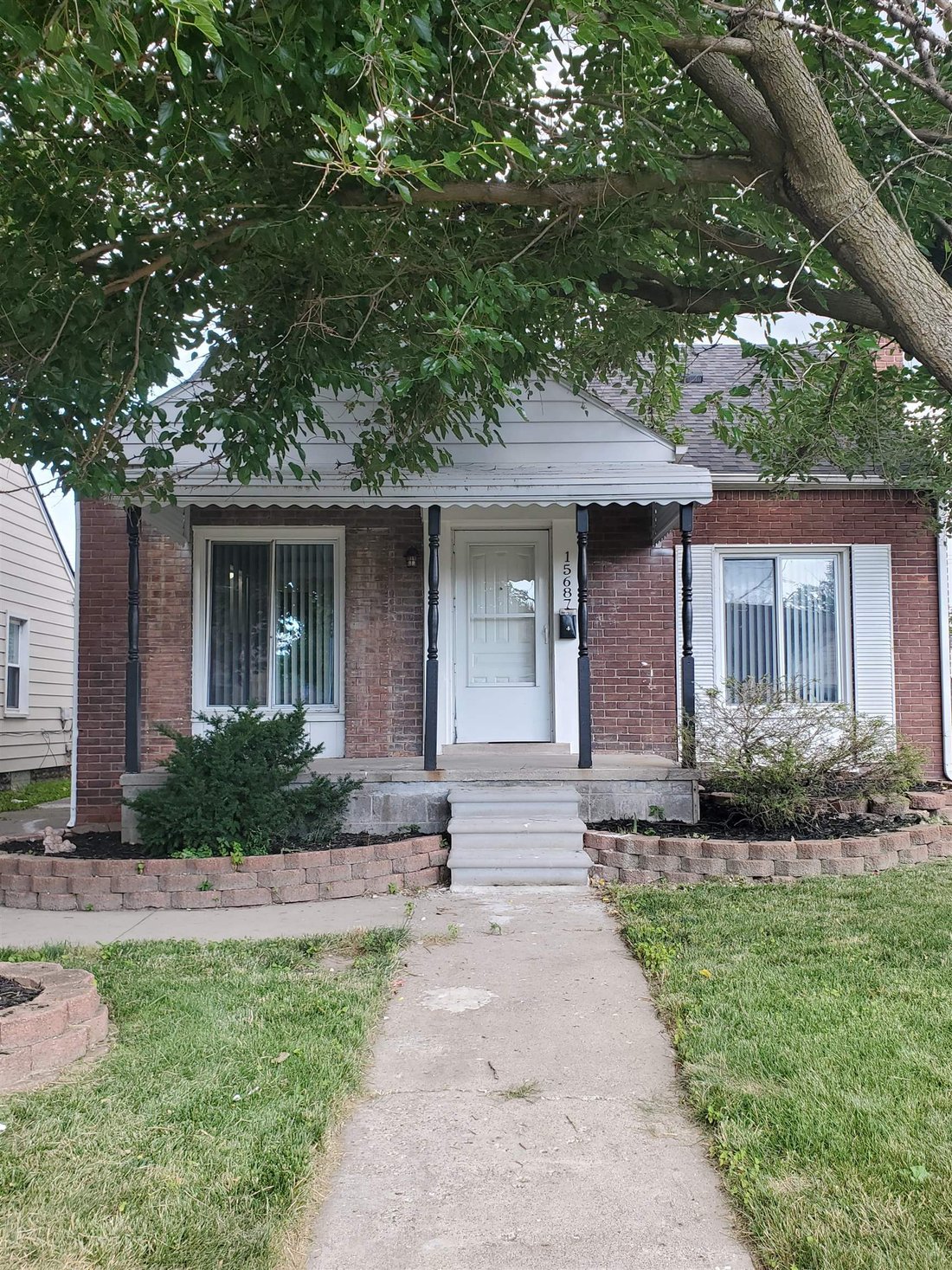 Eastpointe, Michigan, United States 1 - 18309109
