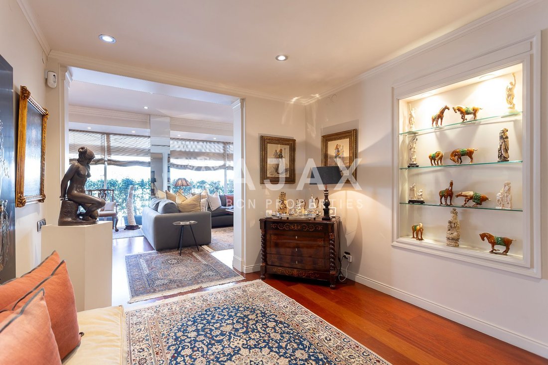 Apartment in Sarrià-Sant Gervasi, Barcelona, Spain 2 - 18312414