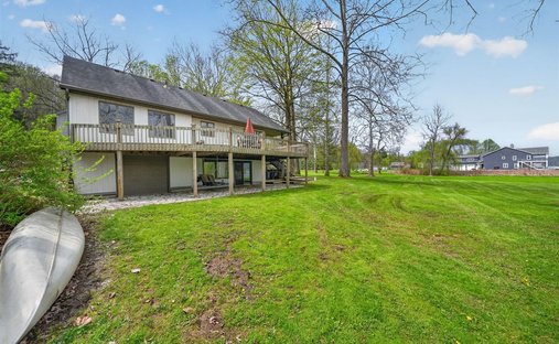 House in Cassopolis, Michigan, United States 1