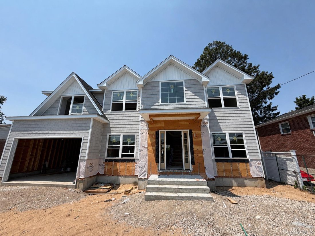 House in Massapequa Park, New York, United States 1 - 16978622