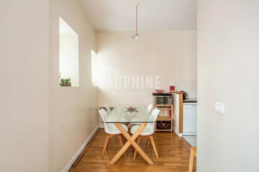 Apartment in Saint Placide, Paris 6e Arrondissement, Paris 4 - 18310466