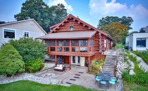 House in North Muskegon, Michigan, United States 1