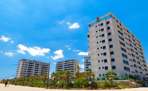 Wohnung in Torrevieja, Land Valencia, Spanien 1