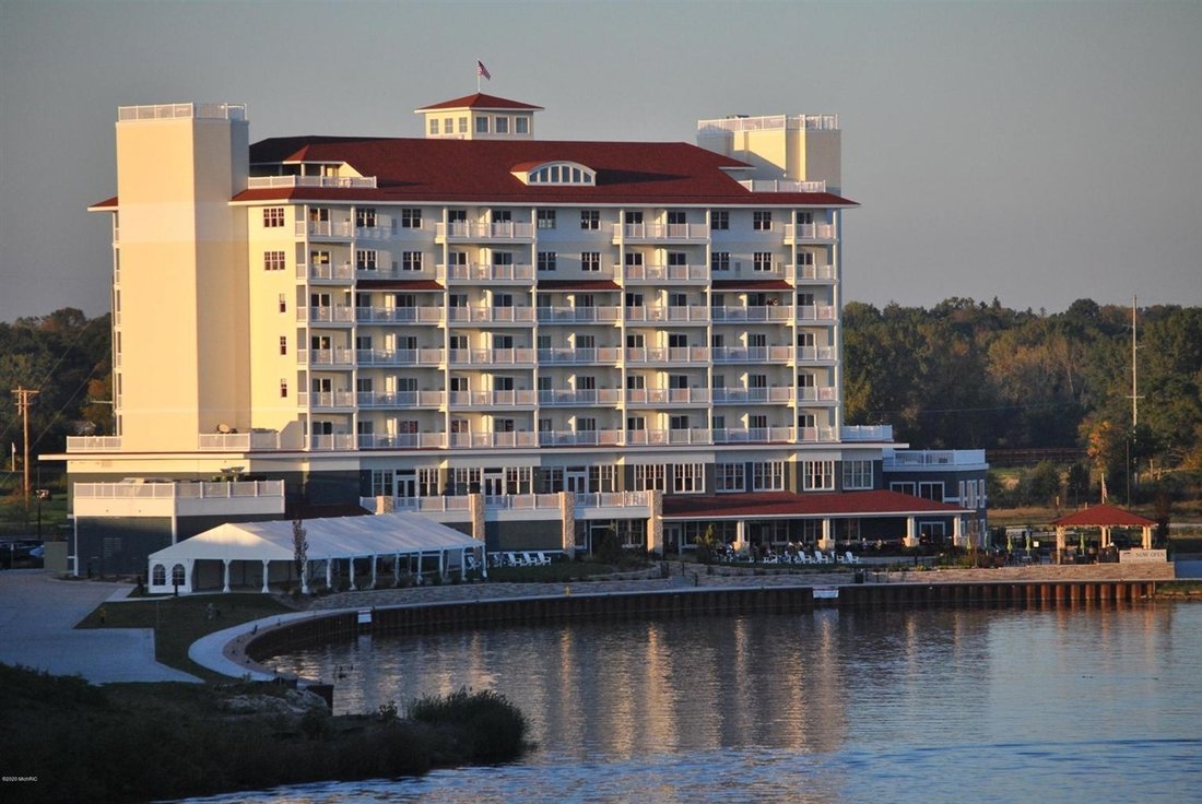 Condo in St. Joseph, Michigan, United States 1 - 18310070