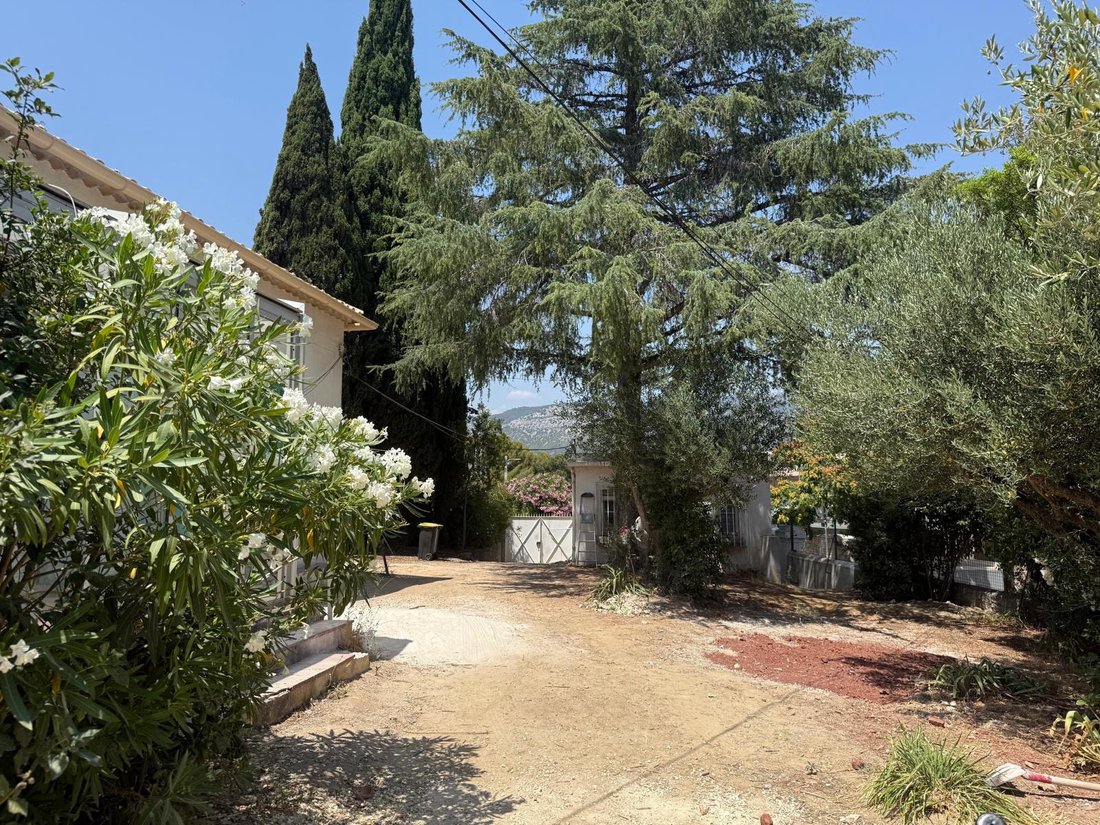 House in Le Faron-Fort-Rouge, Toulon, France 1 - 18312904