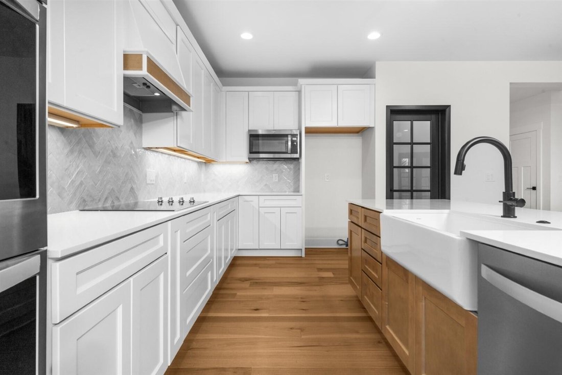 House in Novi, Michigan, United States 5 - 18310092