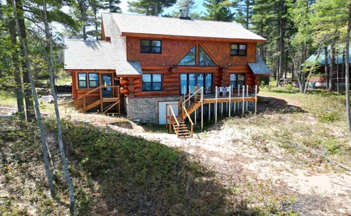 House in Grand Marais, Michigan, United States 1