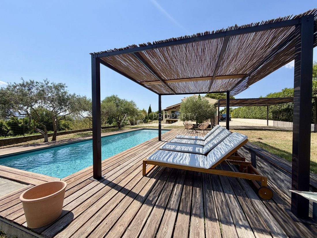 Villa in Cadenet, Provence-Alpes-Côte d'Azur, France 5 - 18315410