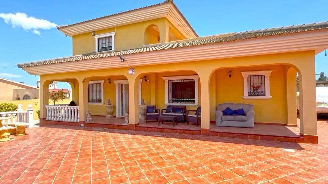 House in Torrevieja, Valencian Community, Spain 2 - 18314926