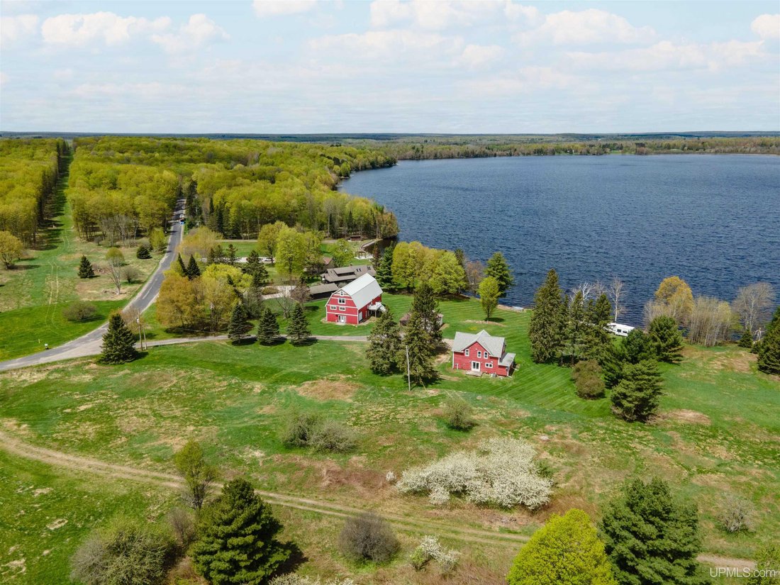 Casa a Iron River, Michigan, Stati Uniti 1 - 18308990
