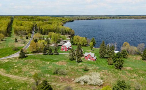 Maison à Iron River, Michigan, États-Unis 1